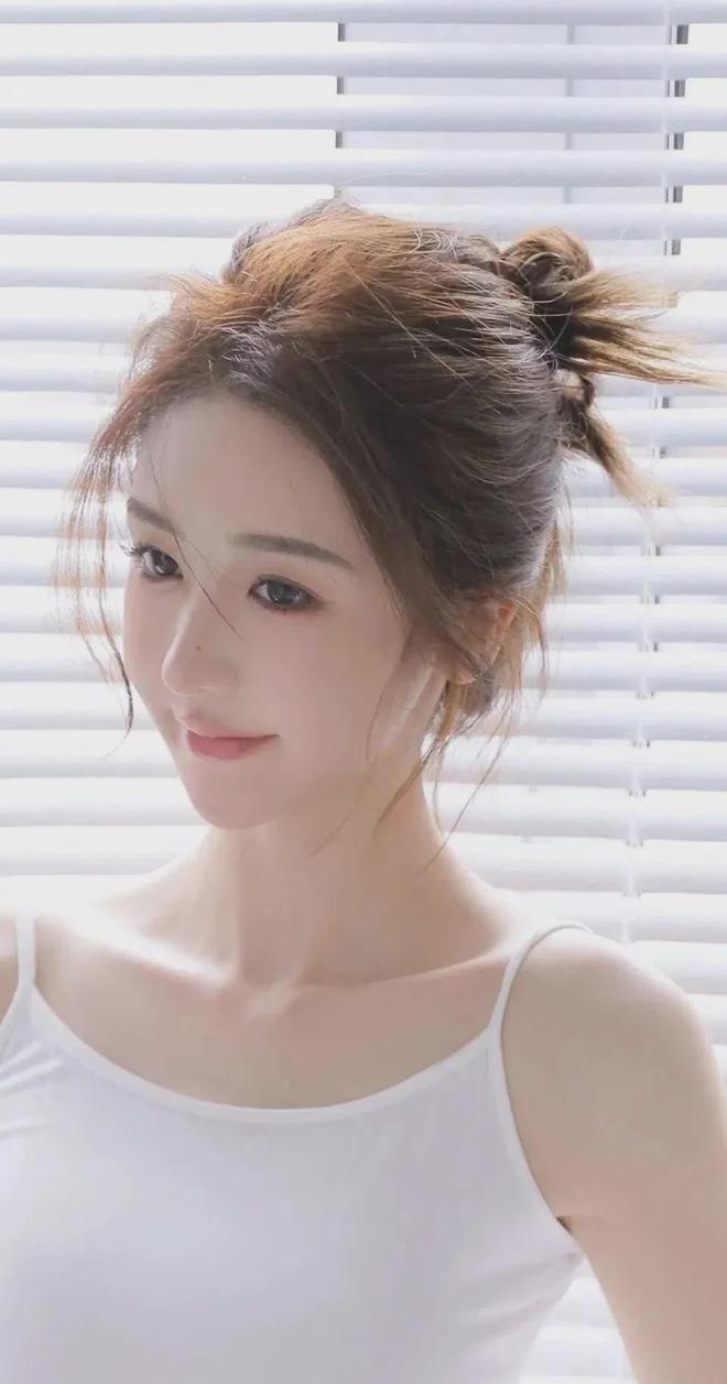 美女黄毛A片免费观看